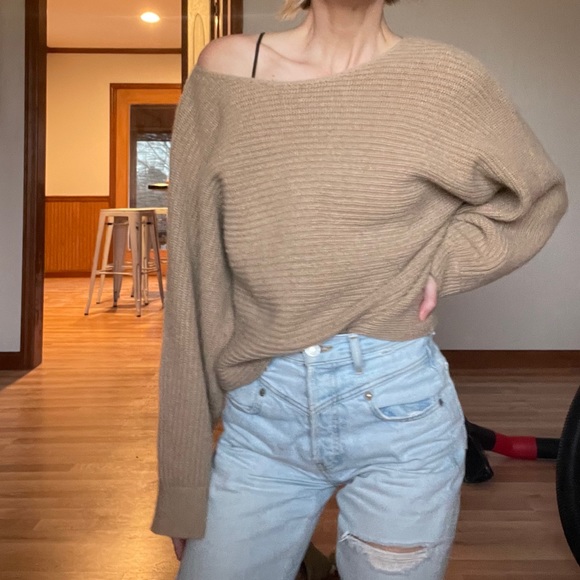 SOLD-Lou & Grey 100% Cashmere Ribbed Sweater - Picture 15 of 15